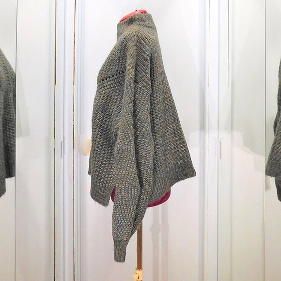 H&M Oversized Knit Sweater - Picture 2 of 5